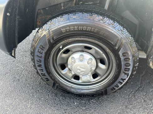 Used 2018 RAM 2500 Tradesman w/ Power Accessory Group image 15