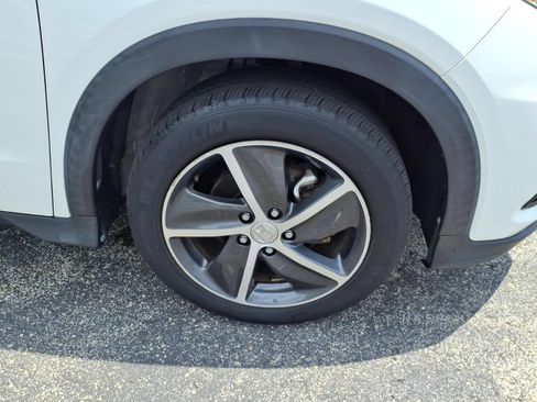 Used 2022 Honda HR-V EX image 12
