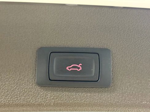 Used 2017 Audi Q5 2.0T Premium Plus w/ Technology Package image 20