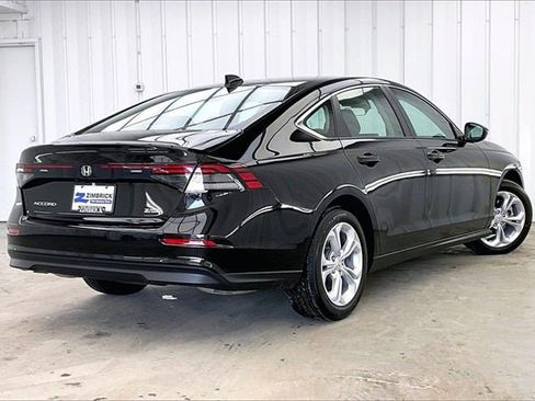 Certified 2025 Honda Accord LX image 12