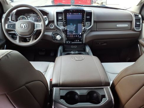 Used 2025 RAM 1500 Laramie w/ Bed Utility Group AWD/4WD image 11