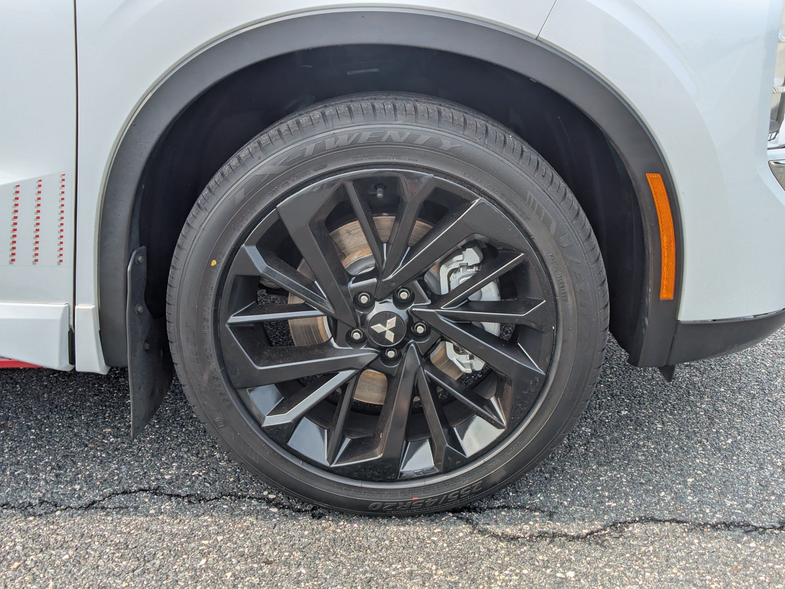 Used 2023 Mitsubishi Outlander SE AWD/4WD image 11