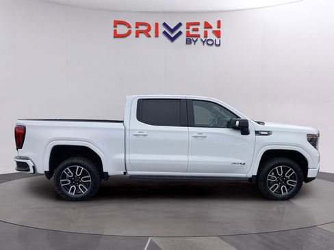 New 2026 GMC Sierra 1500 AT4 w/ AT4 Premium Package image 9