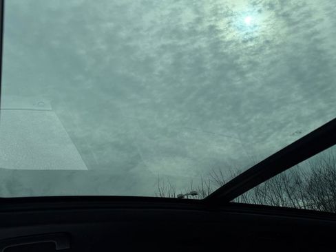 Used 2021 Porsche Cayenne image 43