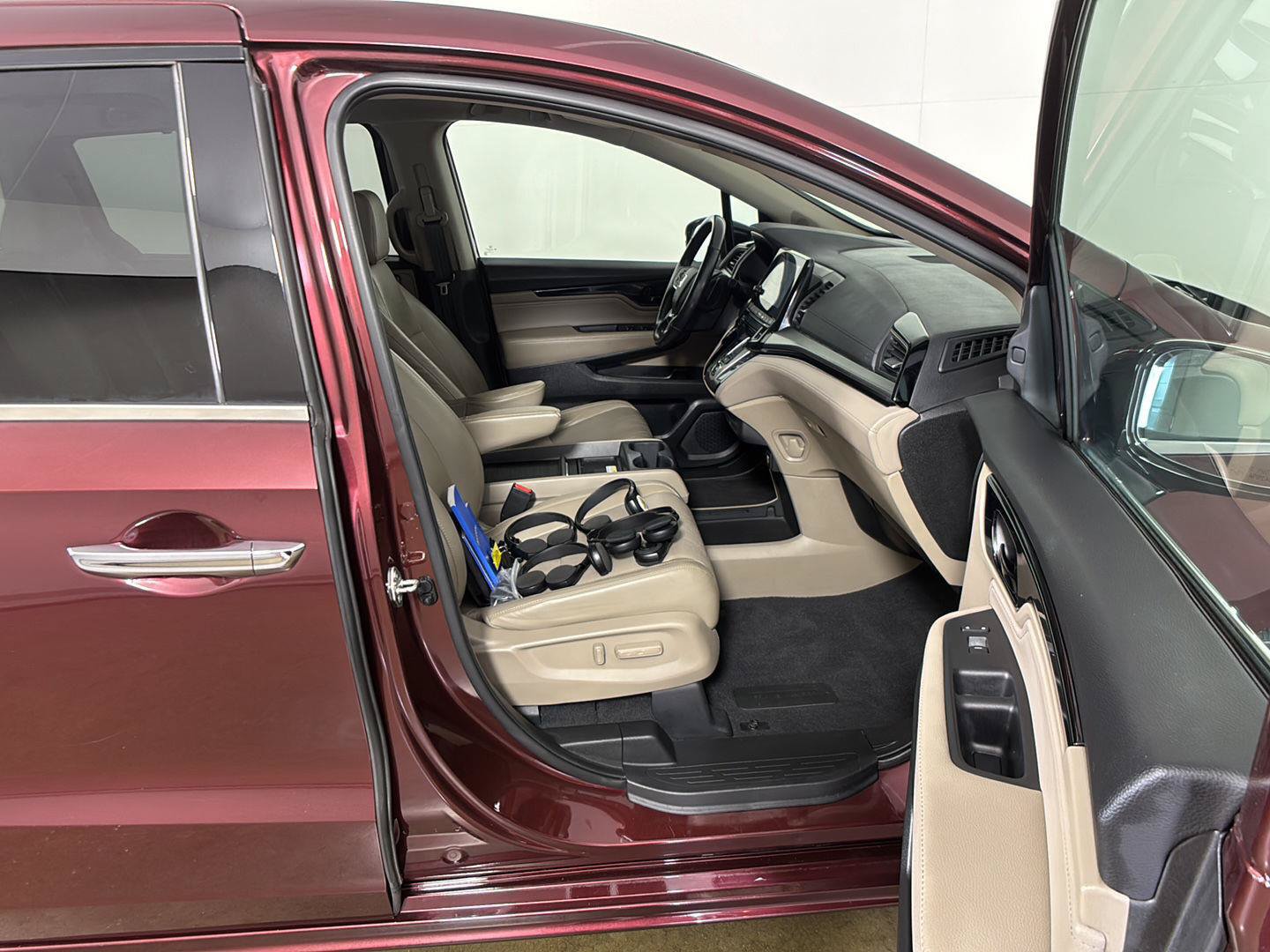 Used 2019 Honda Odyssey Elite image 24