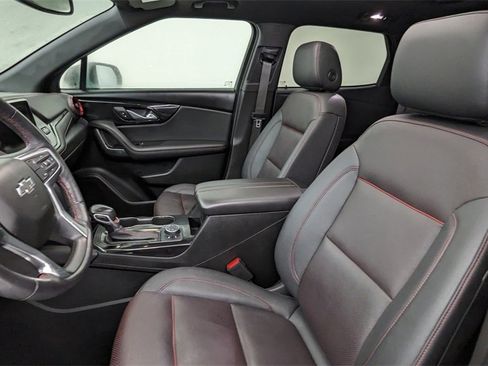 Used 2022 Chevrolet Blazer RS image 2