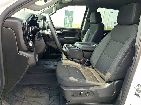 Used 2024 Chevrolet Silverado 1500 RST w/ Redline Edition AWD/4WD image 15