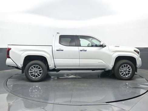 Used 2026 Toyota Tacoma Limited image 2