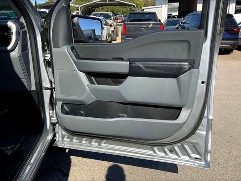 Used 2023 Ford F150 XLT image 41