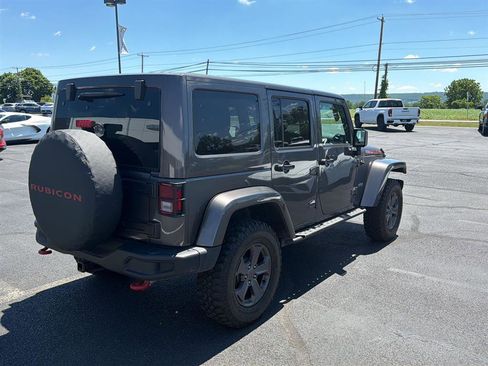 Used 2017 Jeep Wrangler Unlimited Rubicon AWD/4WD image 5