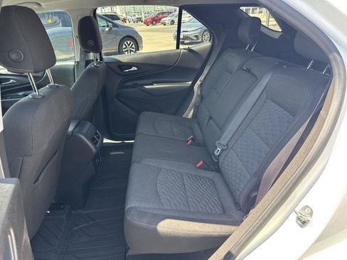 Used 2020 Chevrolet Equinox LT FWD image 16