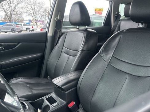 Used 2017 Nissan Rogue SL w/ SL Premium Package image 22