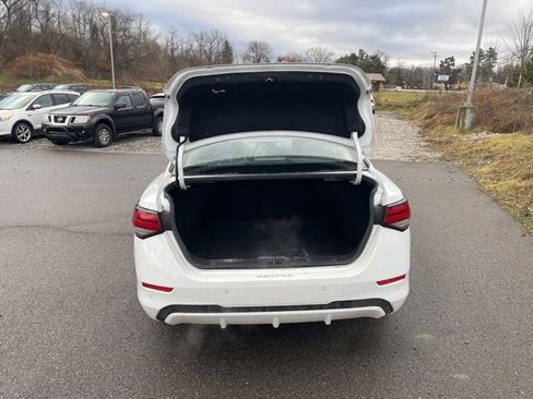 Used 2022 Nissan Sentra SV image 11