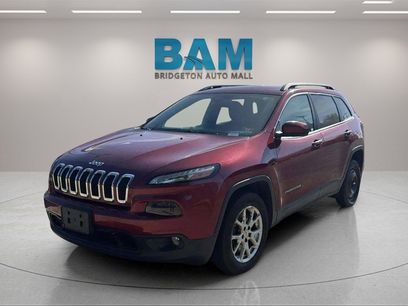 Used 2017 Jeep Cherokee Latitude w/ Comfort/Convenience Group