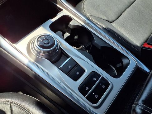 Used 2020 Ford Explorer Limited RWD image 24