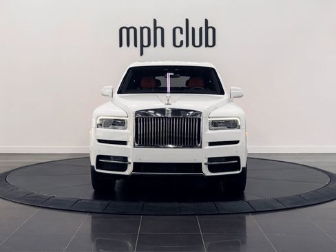 Used 2021 Rolls-Royce Cullinan AWD/4WD image 2
