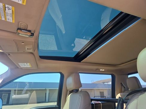 Used 2015 Ford F150 Lariat w/ Equipment Group 502A Luxury AWD/4WD image 23