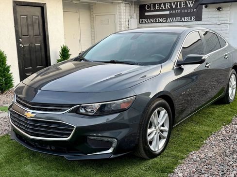 Used 2018 Chevrolet Malibu LT image 1