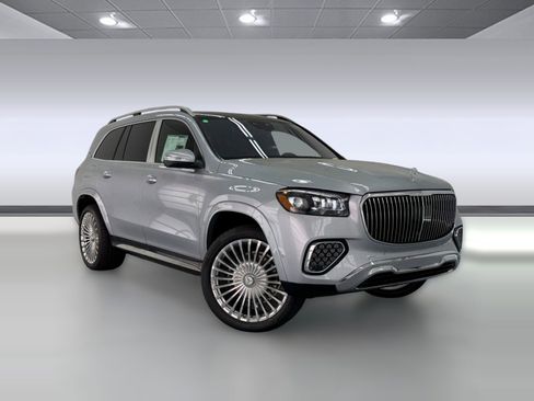 New 2026 Mercedes-Benz Maybach GLS 600 4MATIC image 6