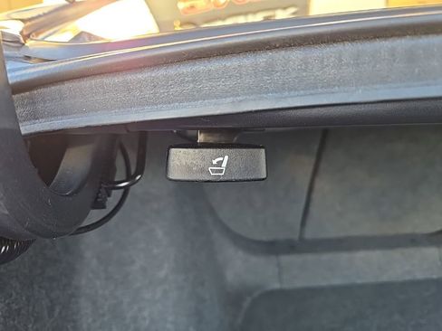 Used 2018 Honda Accord Touring image 48