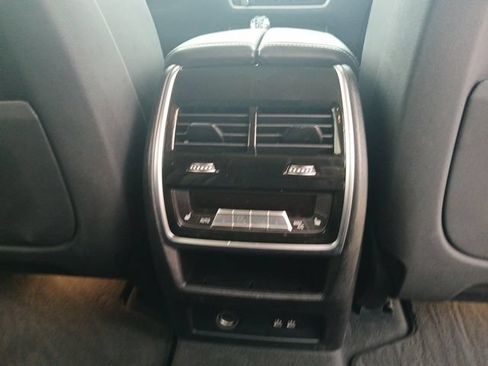 Used 2020 BMW X7 xDrive40i w/ Premium Package AWD/4WD image 13