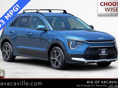 New 2025 Kia Niro EX