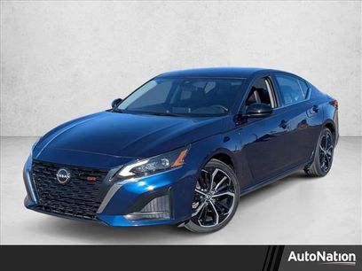Used 2023 Nissan Altima 2.5 SR