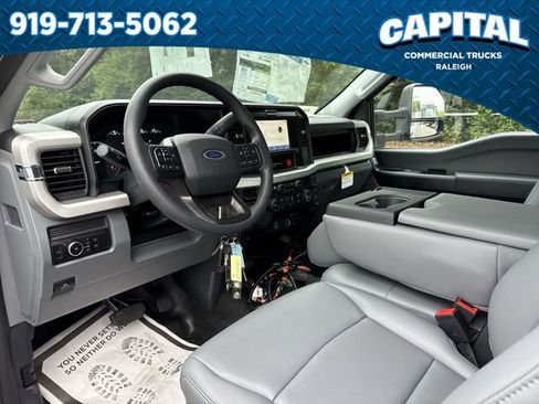 New 2025 Ford F250 XL w/ XL Chrome Package image 19