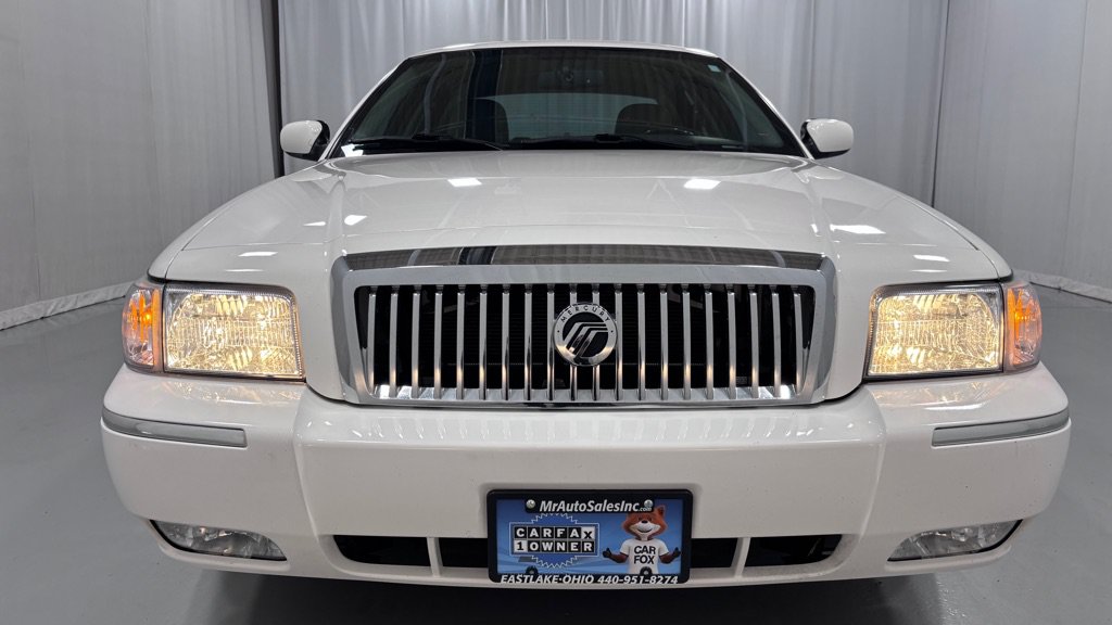 Used 2008 Mercury Grand Marquis LS RWD image 2