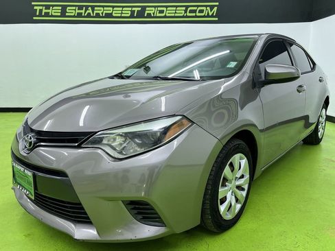 Used 2016 Toyota Corolla LE FWD image 5