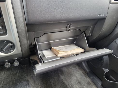 Used 2012 Chevrolet Colorado W/T image 18