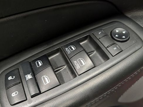 Used 2019 Jeep Grand Cherokee Limited X AWD/4WD image 13