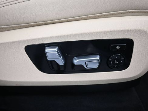 Used 2022 BMW X7 xDrive40i w/ Executive Package AWD/4WD image 60