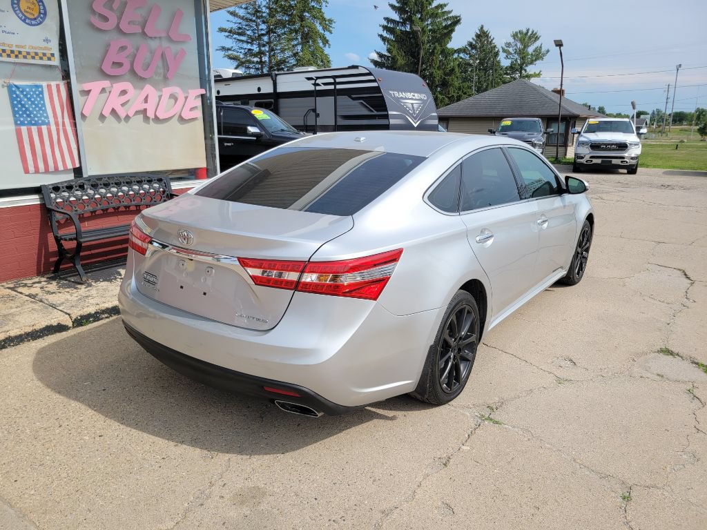 Used 2013 Toyota Avalon Limited FWD image 5
