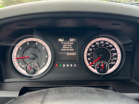 Used 2013 RAM 1500 Classic SLT w/ Remote Start & Security Group image 28