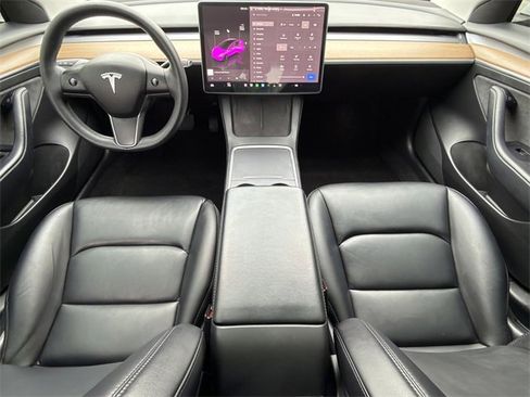Used 2022 Tesla Model 3 Long Range image 10