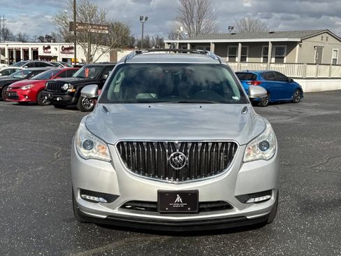 Used 2017 Buick Enclave Leather image 8