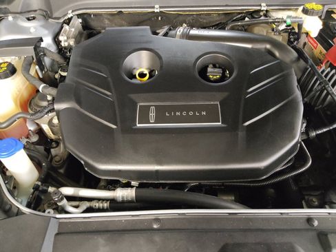 Used 2020 Lincoln MKZ AWD w/ Convenience Package image 30