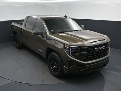Used 2024 GMC Sierra 1500 Elevation