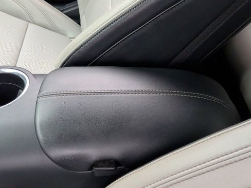 Used 2024 Ford Mustang Premium RWD image 29