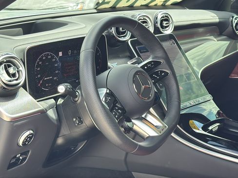 Used 2024 Mercedes-Benz GLC 43 AMG 4MATIC image 10