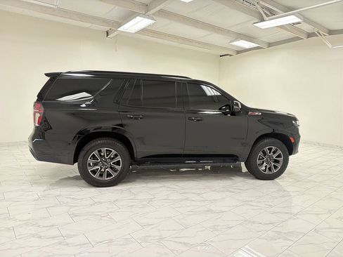 Used 2024 Chevrolet Tahoe Z71 w/ Luxury Package AWD/4WD image 9