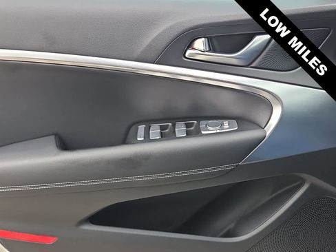 Certified 2026 Genesis G70 2.5T RWD image 38