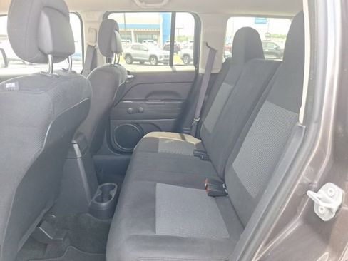 Used 2016 Jeep Patriot Sport FWD image 14
