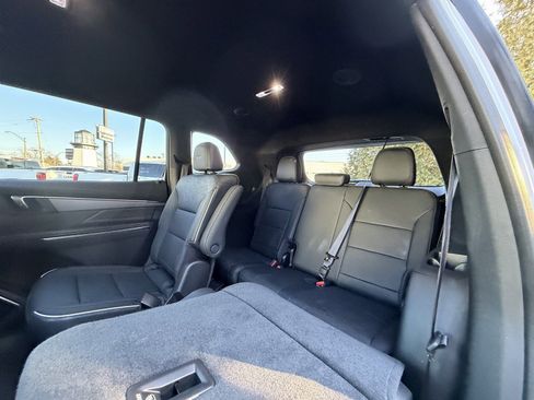 Used 2025 Buick Enclave Sport Touring image 25