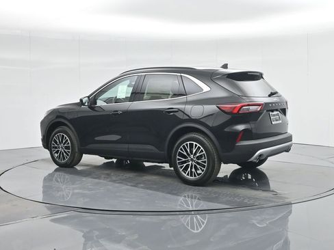 New 2025 Ford Escape SE image 6