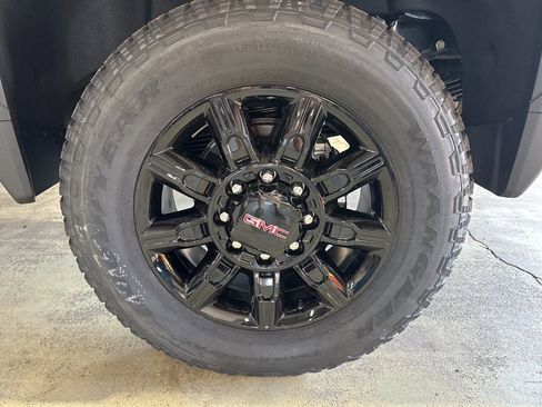 New 2026 GMC Sierra 3500 AT4 w/ AT4 Premium Plus Package image 15