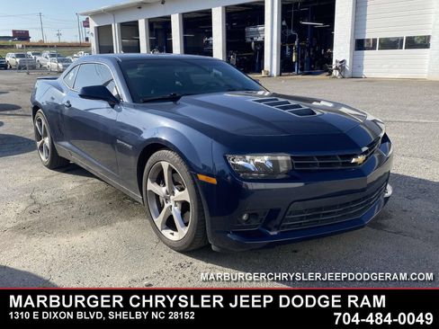 Used 2015 Chevrolet Camaro SS RWD image 1