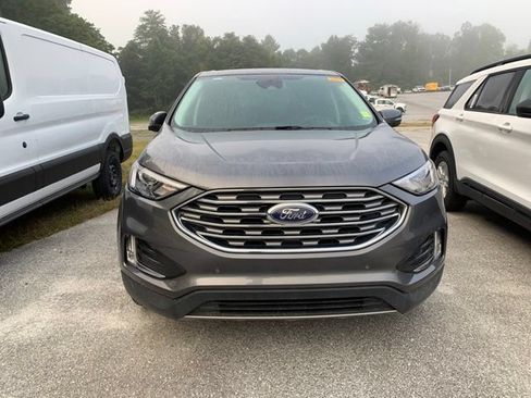 Used 2024 Ford Edge Titanium AWD/4WD image 3