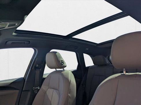 New 2025 Audi Q5 Premium image 15